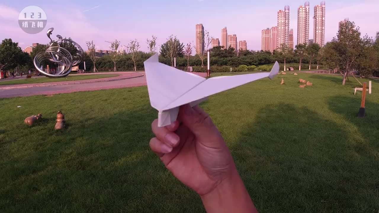 纸飞君曙光号侦察机的简单介绍