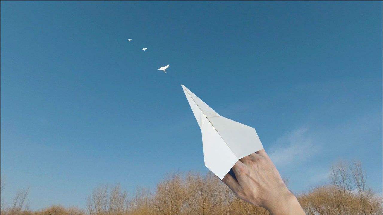 关于纸飞君卷云纸飞机的信息