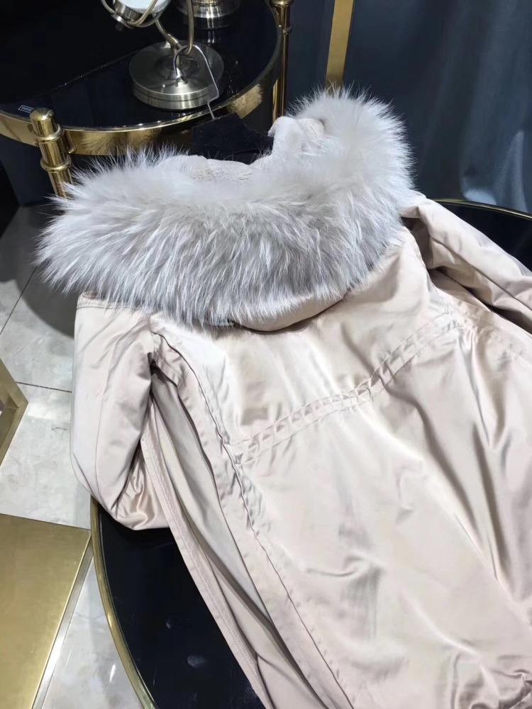 [一个狐狸是什么牌子]一只狐狸的标志衣服是什么牌子