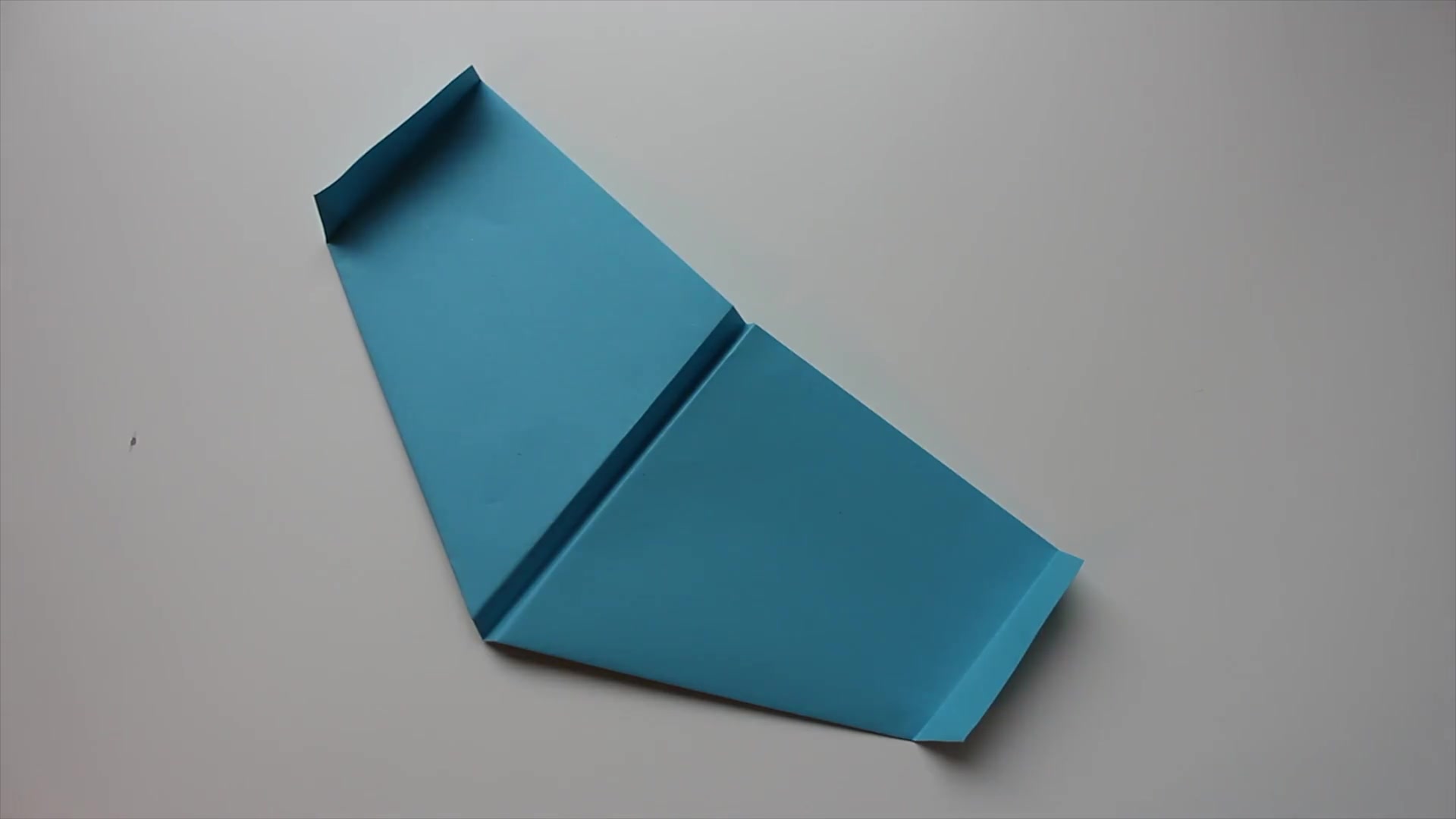 我想看纸飞机怎么做-全网最火的纸飞机怎么做