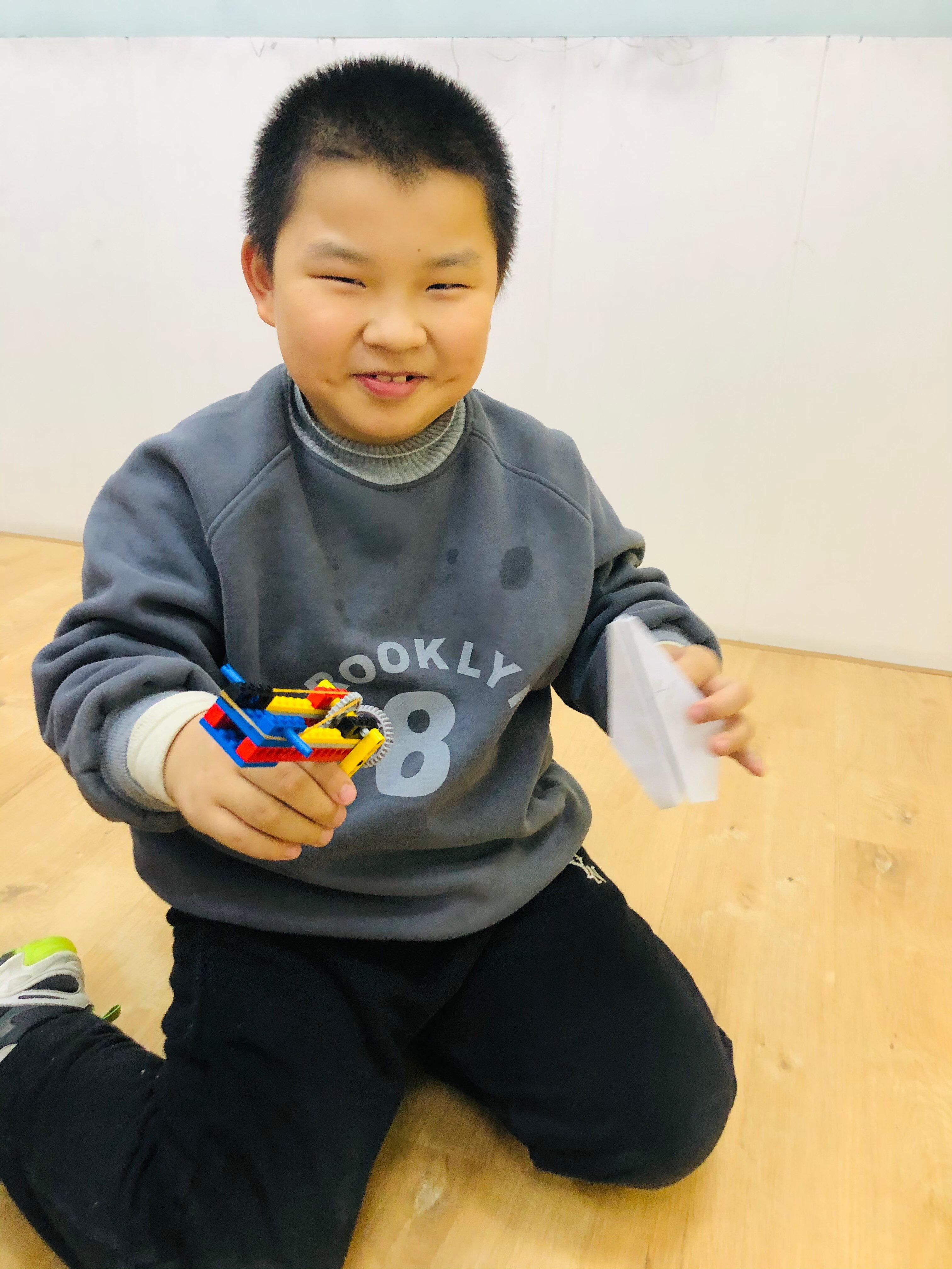 纸飞机发射器知识点-纸飞机发射器怎么折视频