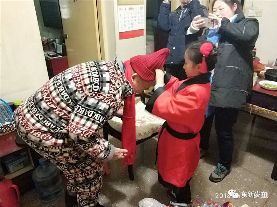 前线电报员是什么梗的简单介绍