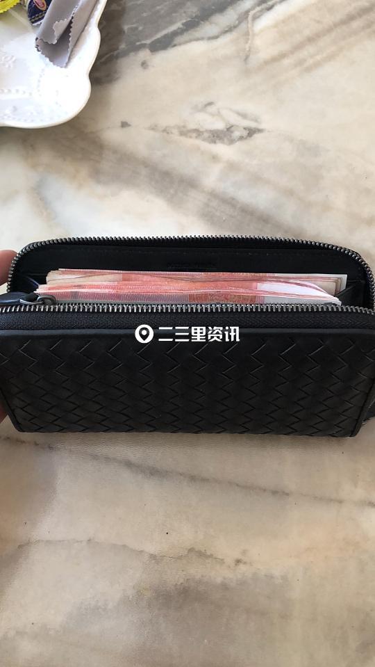 钱包哪里有-钱包哪里有得卖