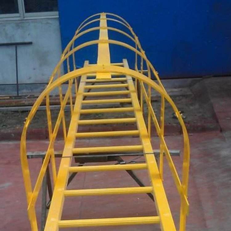 施工梯子图片_施工梯子图片高清