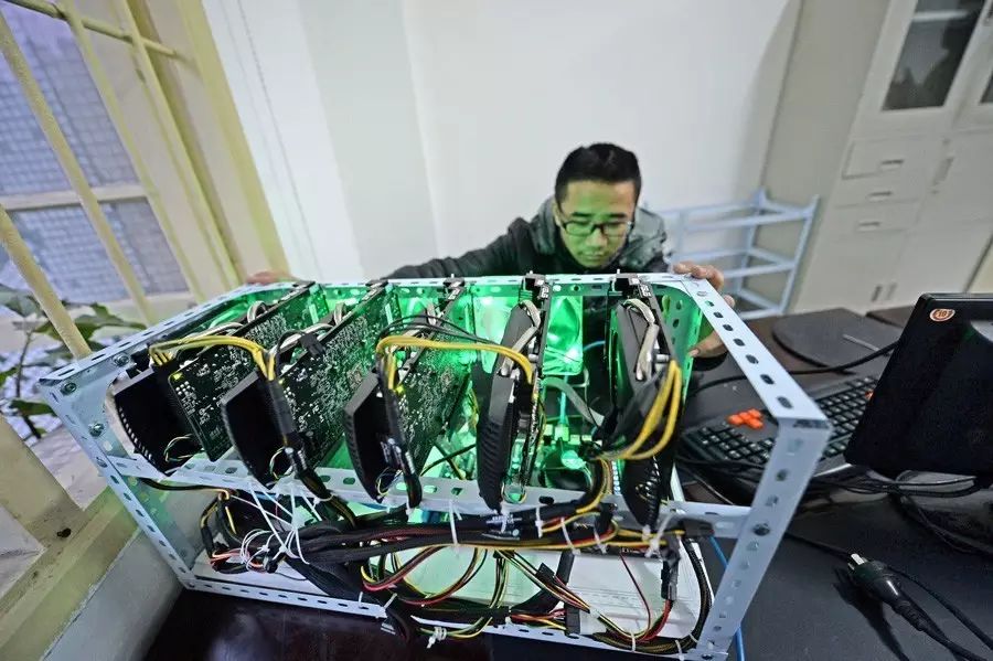 比特币矿机合法么_比特币矿机是怎么回事